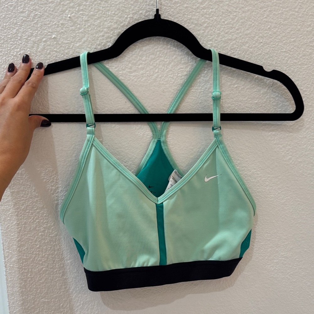 Women's Mint Green Sports Bra